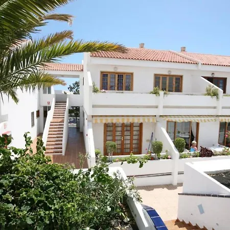 Aparthotel Moderno Estudio Con Terraza Y Piscina En 3*